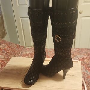 Elegant Black Knee-High Women's Boots